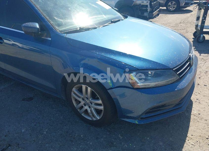 Photo 6 of 2017 Volkswagen Jetta 1.4T S (VIN 3VW2B7AJ1HM274820)