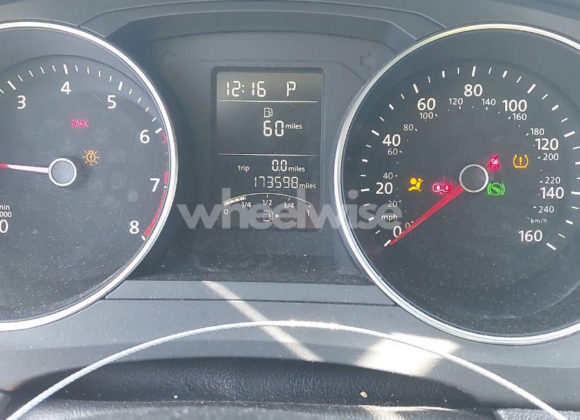 Photo 7 of 2017 Volkswagen Jetta 1.4T S (VIN 3VW2B7AJ1HM274820)