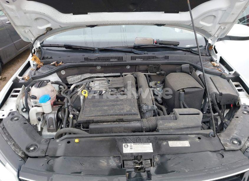 Photo 10 of 2017 Volkswagen Jetta 1.4T S (VIN 3VW2B7AJ1HM364758)