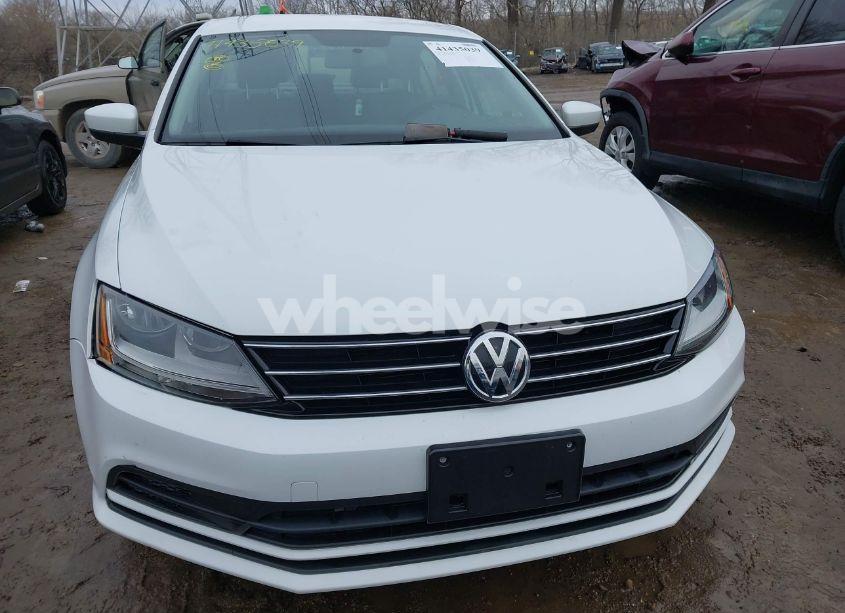 Photo 12 of 2017 Volkswagen Jetta 1.4T S (VIN 3VW2B7AJ1HM364758)