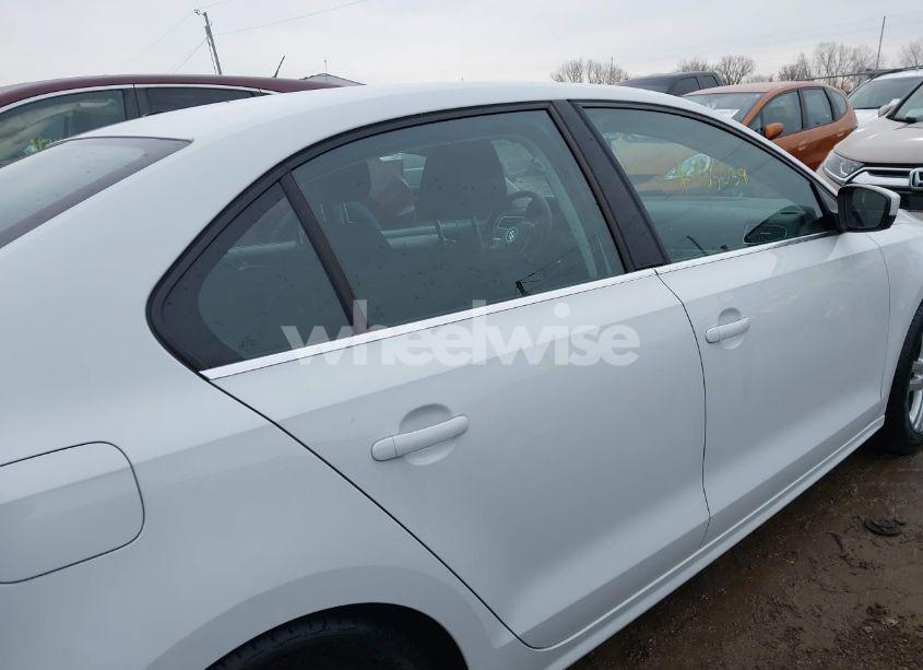 Photo 13 of 2017 Volkswagen Jetta 1.4T S (VIN 3VW2B7AJ1HM364758)