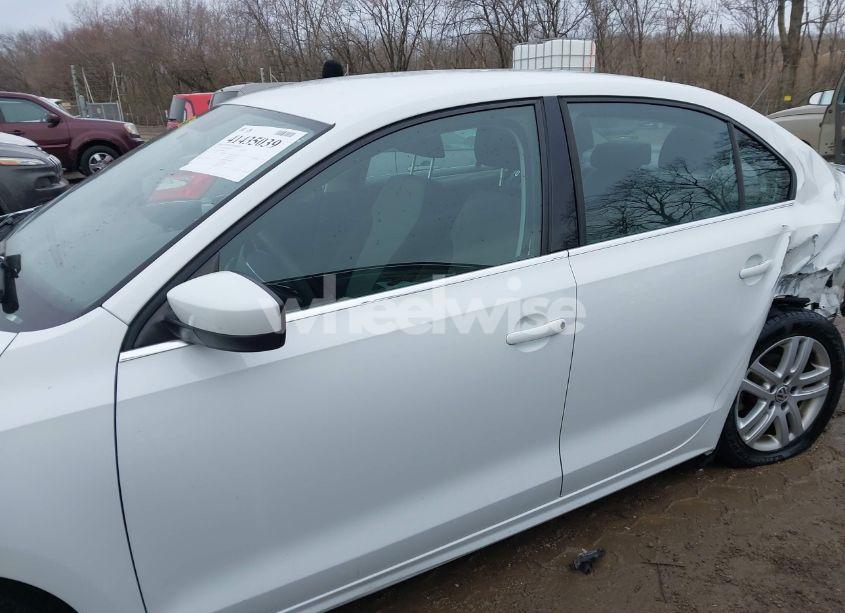 Photo 14 of 2017 Volkswagen Jetta 1.4T S (VIN 3VW2B7AJ1HM364758)
