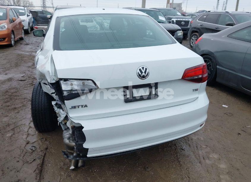 Photo 16 of 2017 Volkswagen Jetta 1.4T S (VIN 3VW2B7AJ1HM364758)