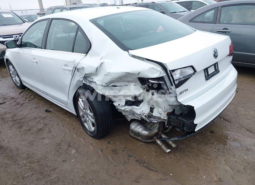 Photo 6 of 2017 Volkswagen Jetta 1.4T S (VIN 3VW2B7AJ1HM364758)