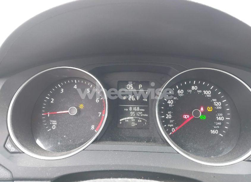 Photo 7 of 2017 Volkswagen Jetta 1.4T S (VIN 3VW2B7AJ1HM364758)