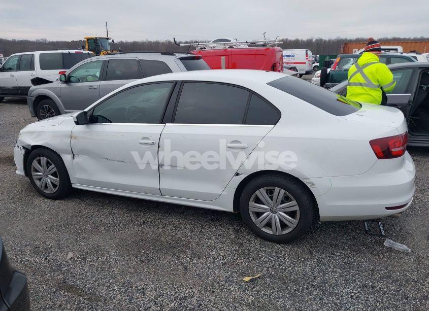 Photo 14 of 2017 Volkswagen Jetta 1.4T S (VIN 3VW2B7AJ1HM387117)