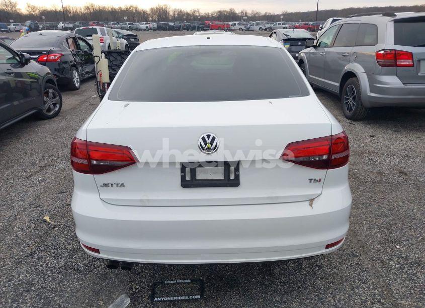 Photo 16 of 2017 Volkswagen Jetta 1.4T S (VIN 3VW2B7AJ1HM387117)