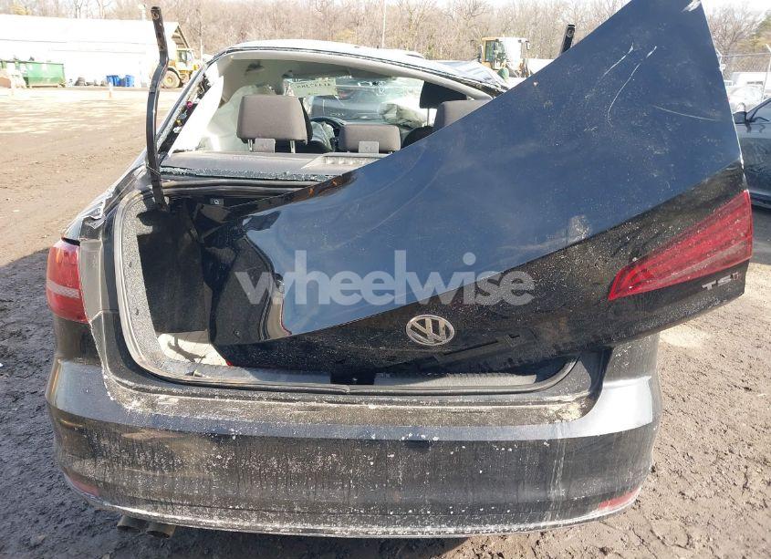 Photo 16 of 2017 Volkswagen Jetta 1.4T S (VIN 3VW2B7AJ1HM415322)