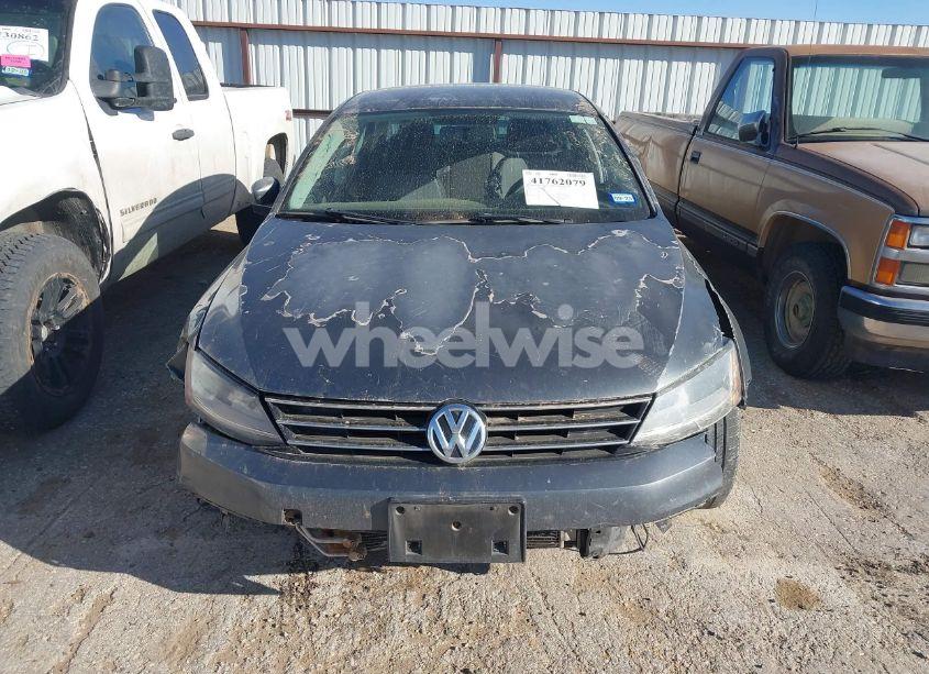 Photo 12 of 2017 Volkswagen Jetta 1.4T S (VIN 3VW2B7AJ2HM212570)