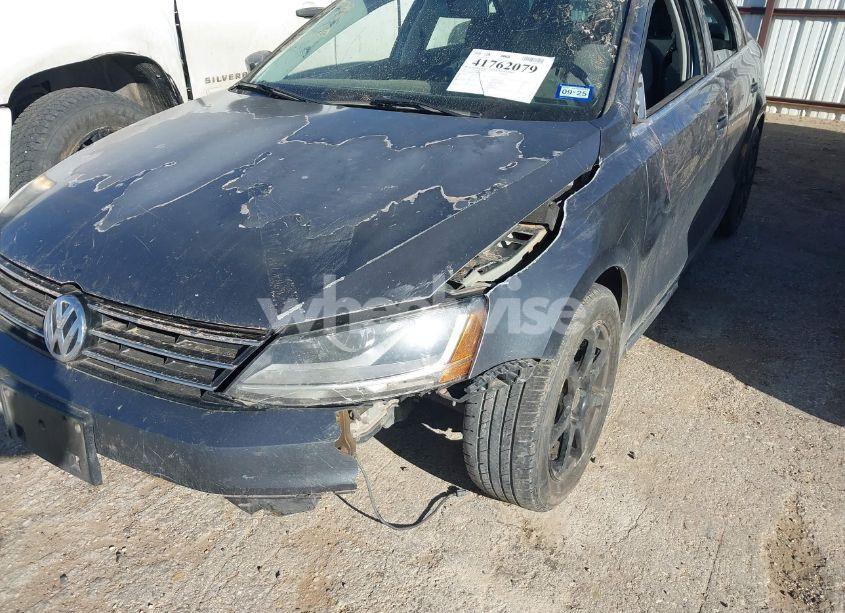 Photo 6 of 2017 Volkswagen Jetta 1.4T S (VIN 3VW2B7AJ2HM212570)