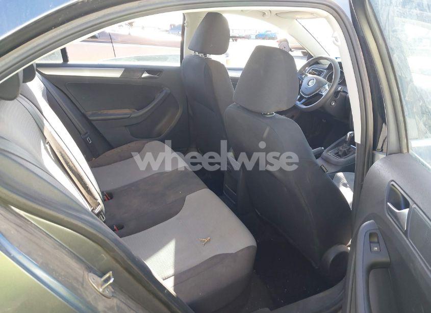 Photo 8 of 2017 Volkswagen Jetta 1.4T S (VIN 3VW2B7AJ2HM212570)