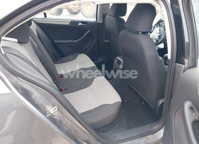 Photo 8 of 2017 Volkswagen Jetta 1.4T S (VIN 3VW2B7AJ2HM228624)