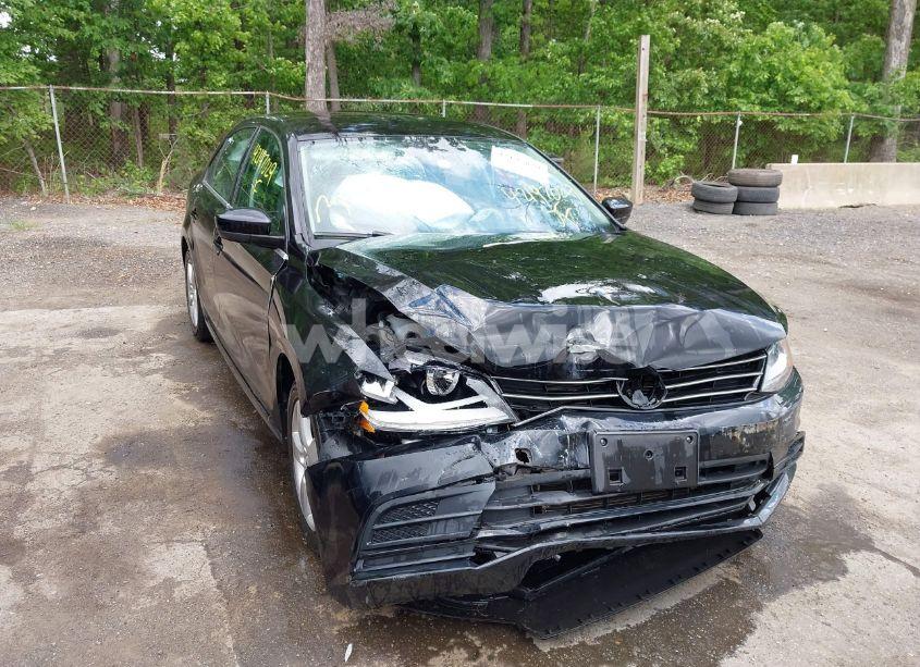 Photo 6 of 2017 Volkswagen Jetta 1.4T S (VIN 3VW2B7AJ2HM283638)
