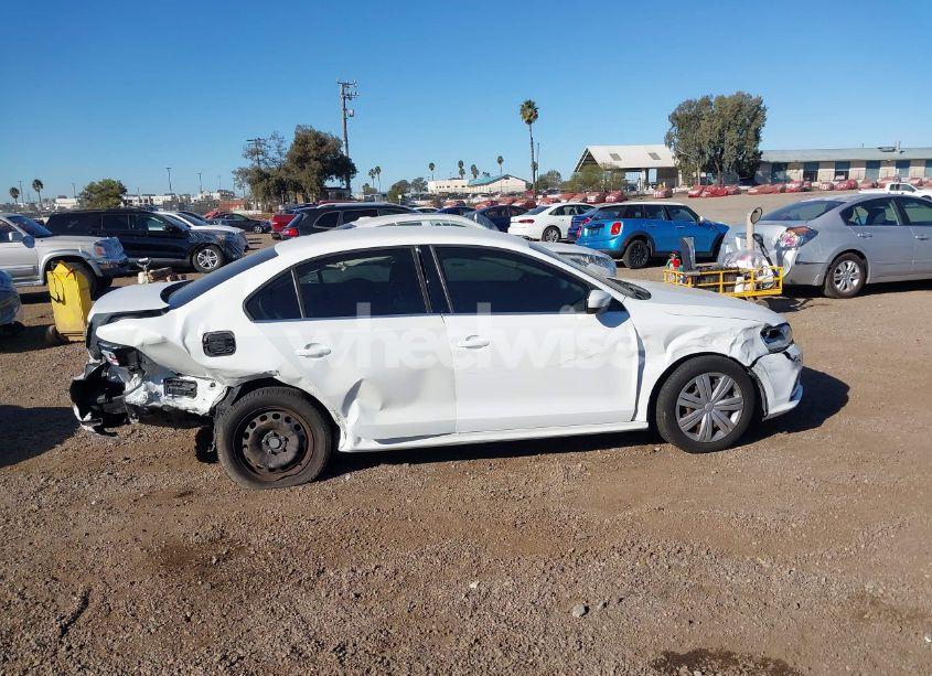 Photo 12 of 2017 Volkswagen Jetta 1.4T S (VIN 3VW2B7AJ2HM327654)
