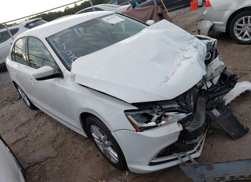 2017 Volkswagen Jetta 1.4T S (VIN 3VW2B7AJ2HM351730) main photo