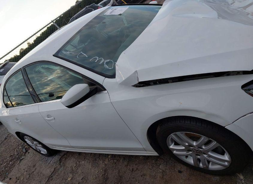 Photo 12 of 2017 Volkswagen Jetta 1.4T S (VIN 3VW2B7AJ2HM351730)