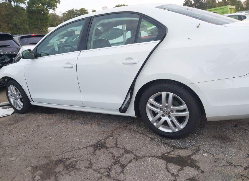 Photo 13 of 2017 Volkswagen Jetta 1.4T S (VIN 3VW2B7AJ2HM351730)