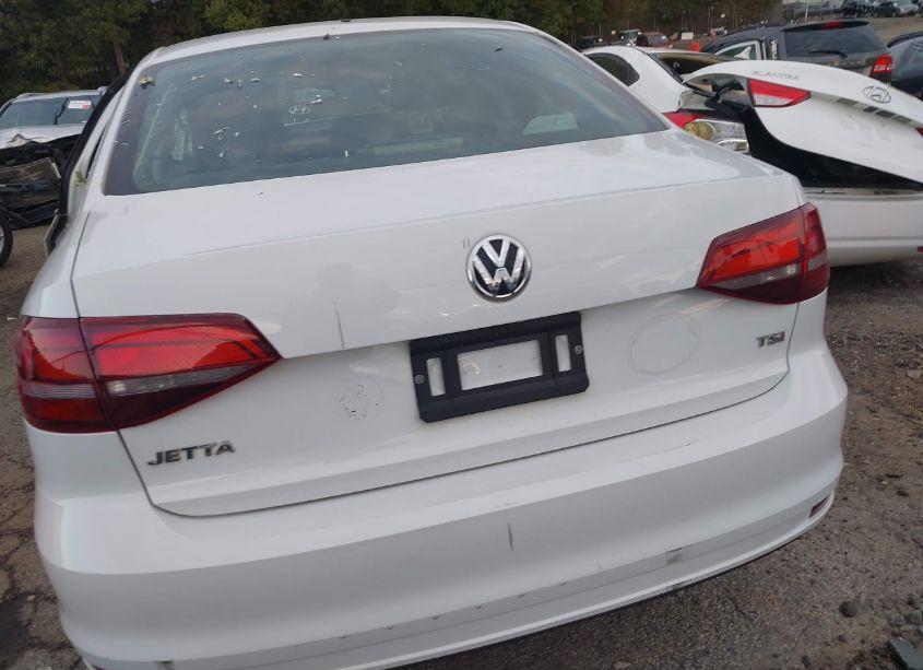 Photo 15 of 2017 Volkswagen Jetta 1.4T S (VIN 3VW2B7AJ2HM351730)
