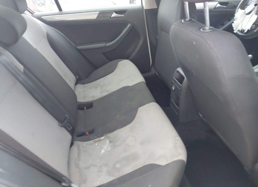 Photo 8 of 2017 Volkswagen Jetta 1.4T S (VIN 3VW2B7AJ2HM351730)