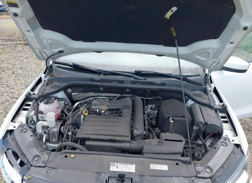 Photo 10 of 2017 Volkswagen Jetta 1.4T S (VIN 3VW2B7AJ2HM369371)