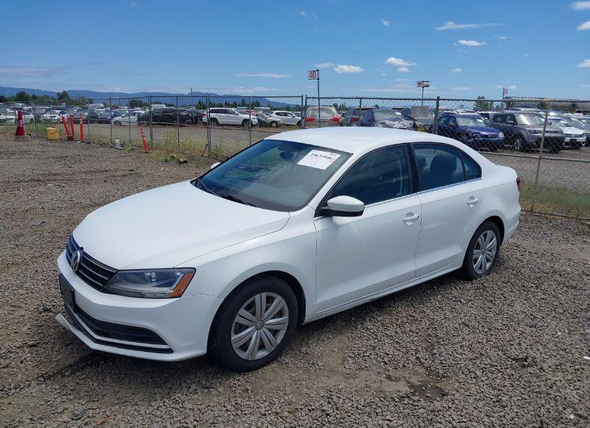 Photo 2 of 2017 Volkswagen Jetta 1.4T S (VIN 3VW2B7AJ2HM369371)