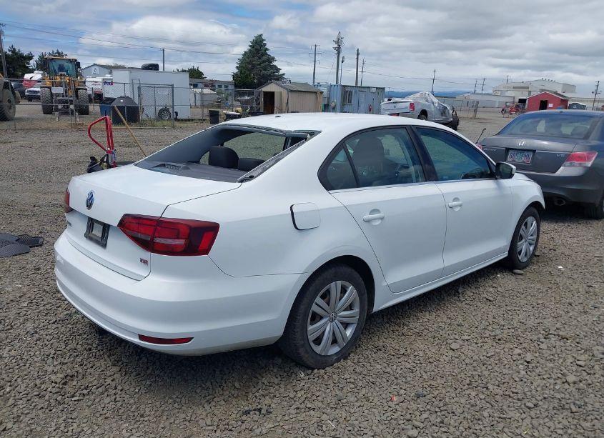 Photo 4 of 2017 Volkswagen Jetta 1.4T S (VIN 3VW2B7AJ2HM369371)