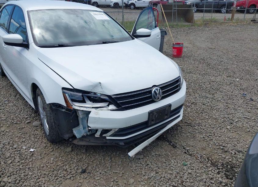 Photo 6 of 2017 Volkswagen Jetta 1.4T S (VIN 3VW2B7AJ2HM369371)