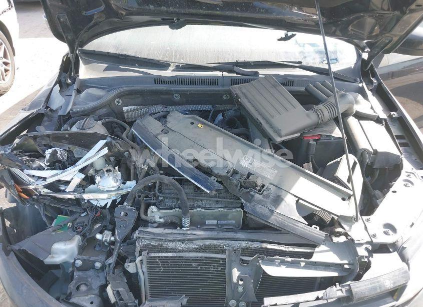 Photo 10 of 2017 Volkswagen Jetta 1.4T S (VIN 3VW2B7AJ2HM375428)