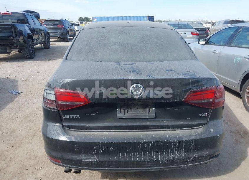 Photo 16 of 2017 Volkswagen Jetta 1.4T S (VIN 3VW2B7AJ2HM375428)