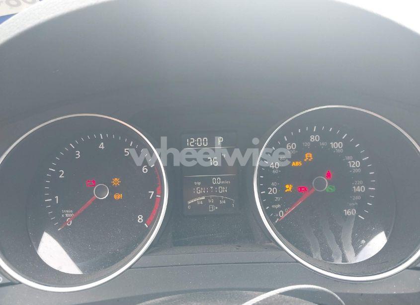 Photo 7 of 2017 Volkswagen Jetta 1.4T S (VIN 3VW2B7AJ2HM375428)