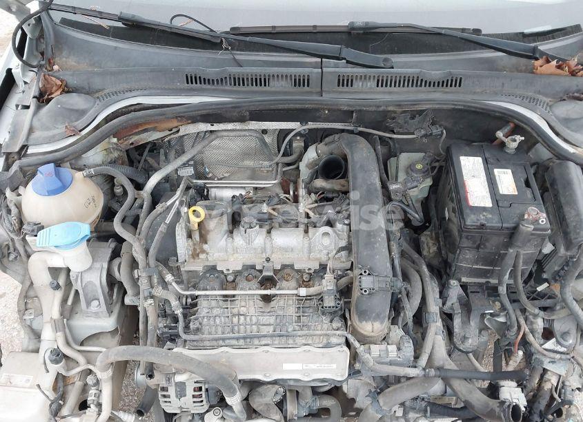 Photo 10 of 2017 Volkswagen Jetta 1.4T S (VIN 3VW2B7AJ2HM397719)