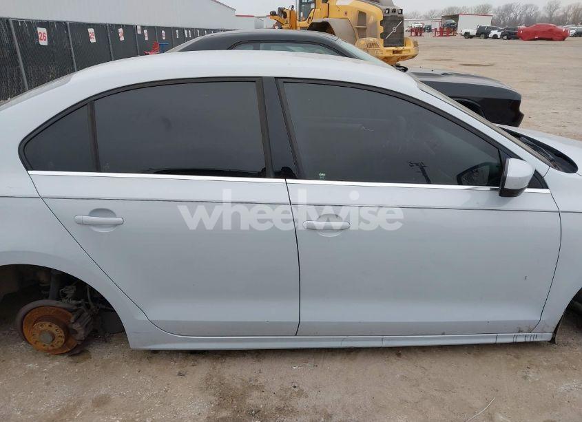 Photo 13 of 2017 Volkswagen Jetta 1.4T S (VIN 3VW2B7AJ2HM397719)