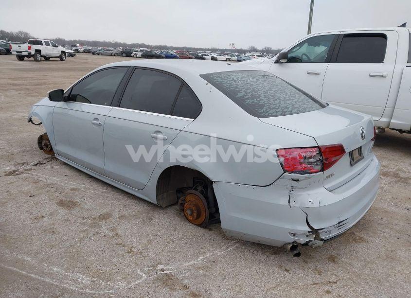 Photo 3 of 2017 Volkswagen Jetta 1.4T S (VIN 3VW2B7AJ2HM397719)