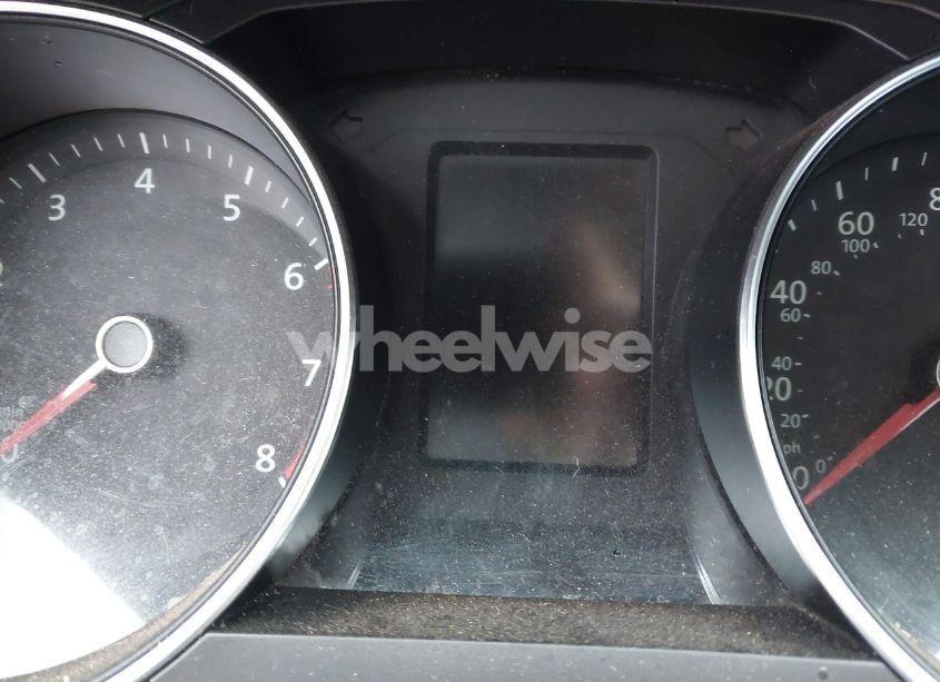 Photo 7 of 2017 Volkswagen Jetta 1.4T S (VIN 3VW2B7AJ2HM397719)