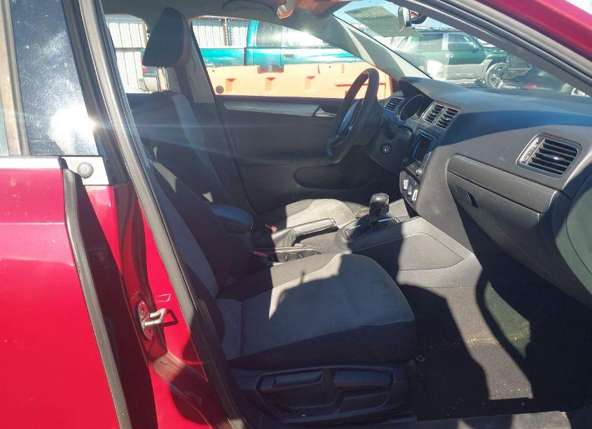 Photo 5 of 2017 Volkswagen Jetta 1.4T S (VIN 3VW2B7AJ3HM201772)