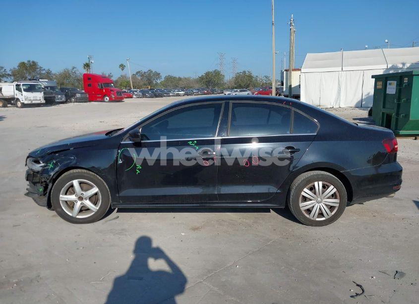 Photo 14 of 2017 Volkswagen Jetta 1.4T S (VIN 3VW2B7AJ3HM214909)