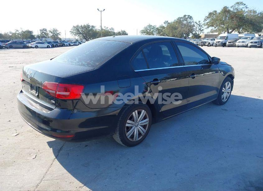 Photo 4 of 2017 Volkswagen Jetta 1.4T S (VIN 3VW2B7AJ3HM214909)
