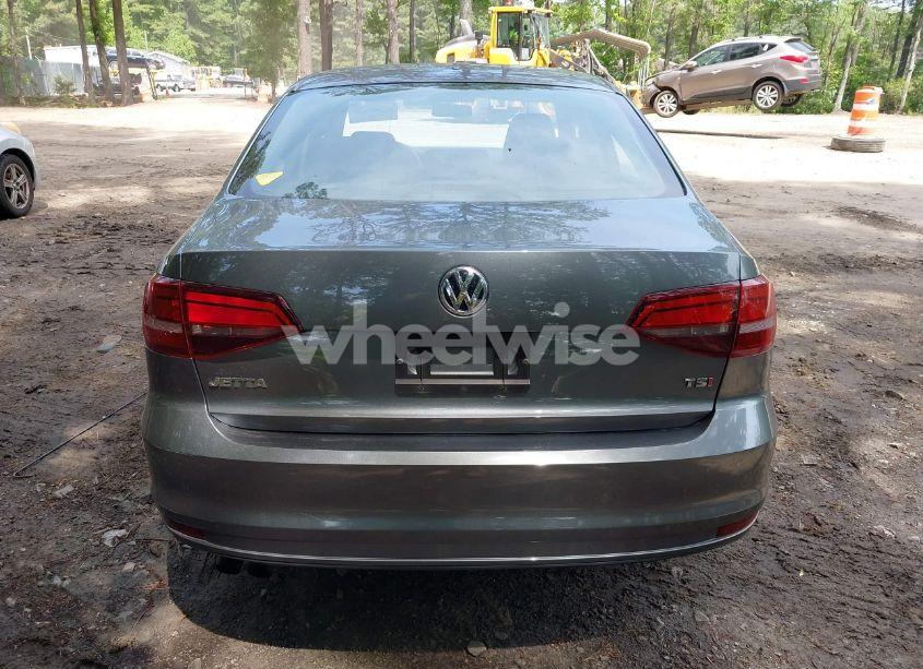 Photo 16 of 2017 Volkswagen Jetta 1.4T S (VIN 3VW2B7AJ3HM229278)