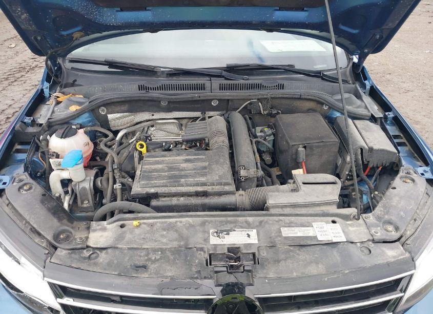 Photo 10 of 2017 Volkswagen Jetta 1.4T S (VIN 3VW2B7AJ3HM249305)