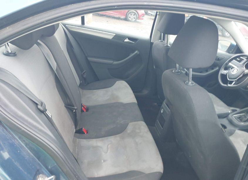 Photo 8 of 2017 Volkswagen Jetta 1.4T S (VIN 3VW2B7AJ3HM249305)