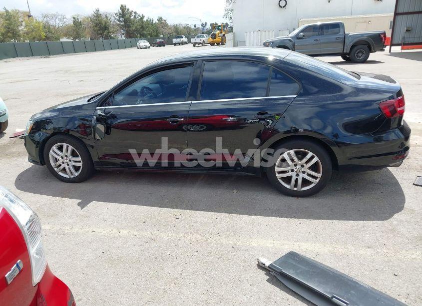 Photo 14 of 2017 Volkswagen Jetta 1.4T S (VIN 3VW2B7AJ3HM251183)