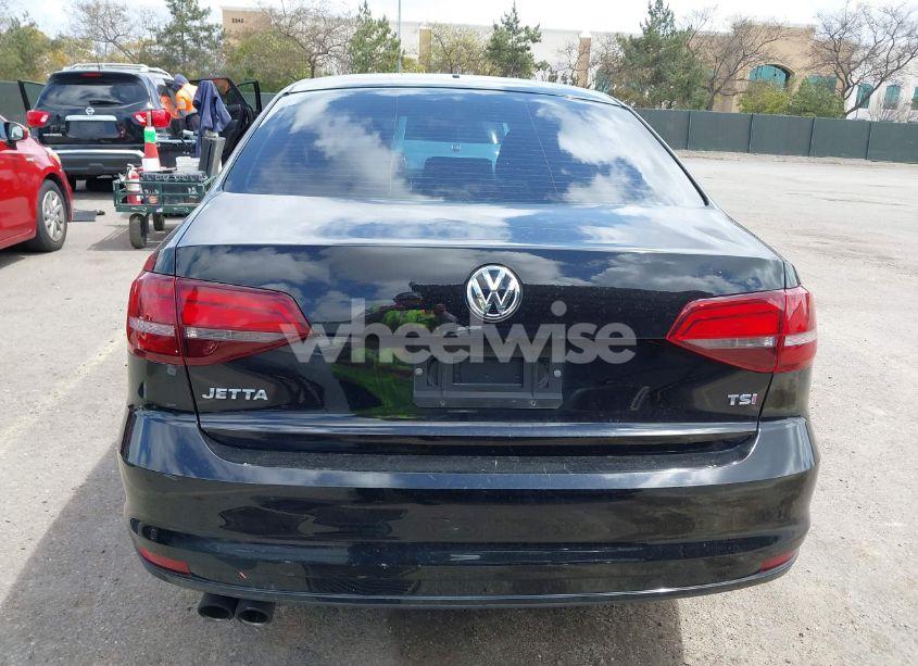 Photo 16 of 2017 Volkswagen Jetta 1.4T S (VIN 3VW2B7AJ3HM251183)