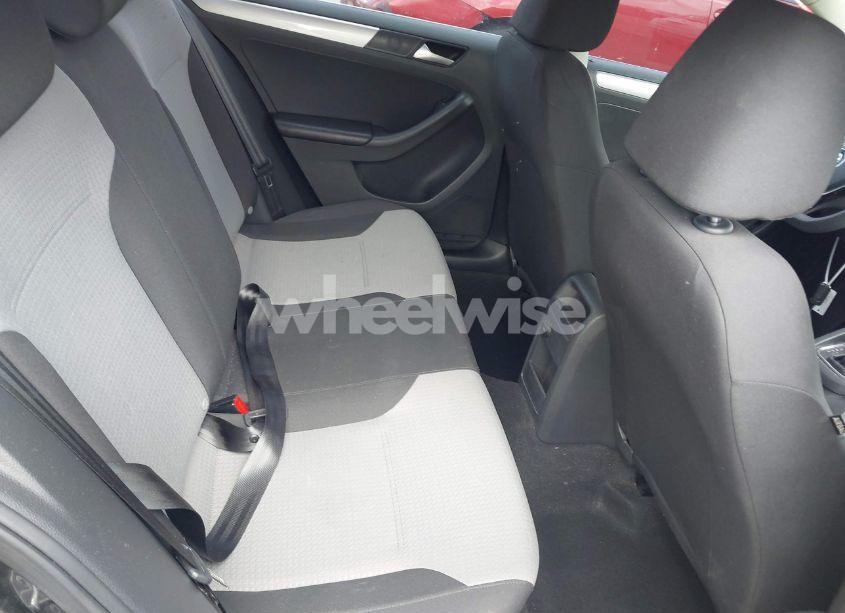 Photo 8 of 2017 Volkswagen Jetta 1.4T S (VIN 3VW2B7AJ3HM251183)