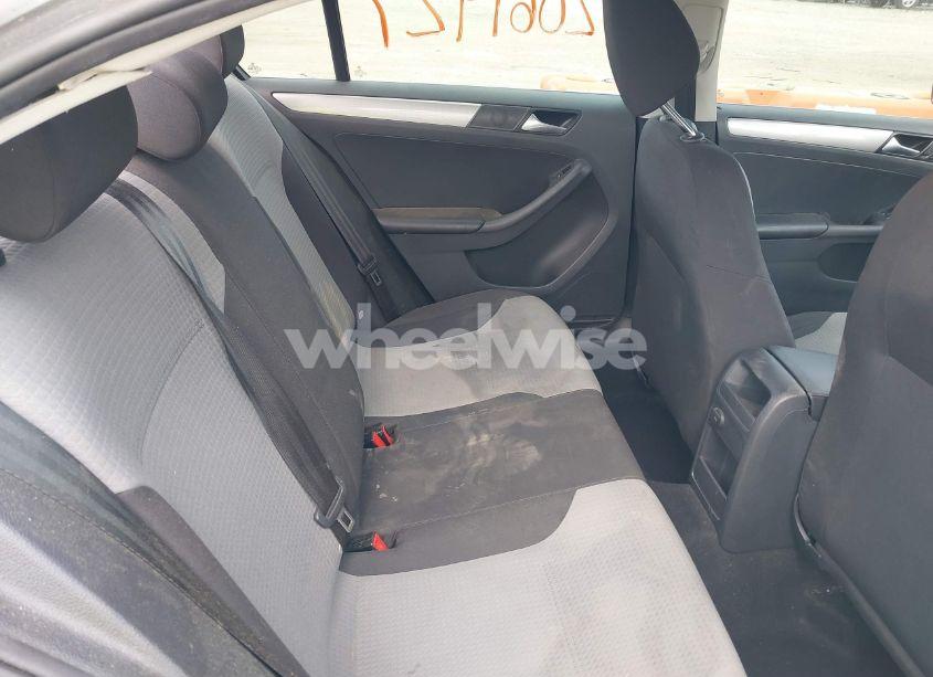 Photo 8 of 2017 Volkswagen Jetta 1.4T S (VIN 3VW2B7AJ3HM255024)