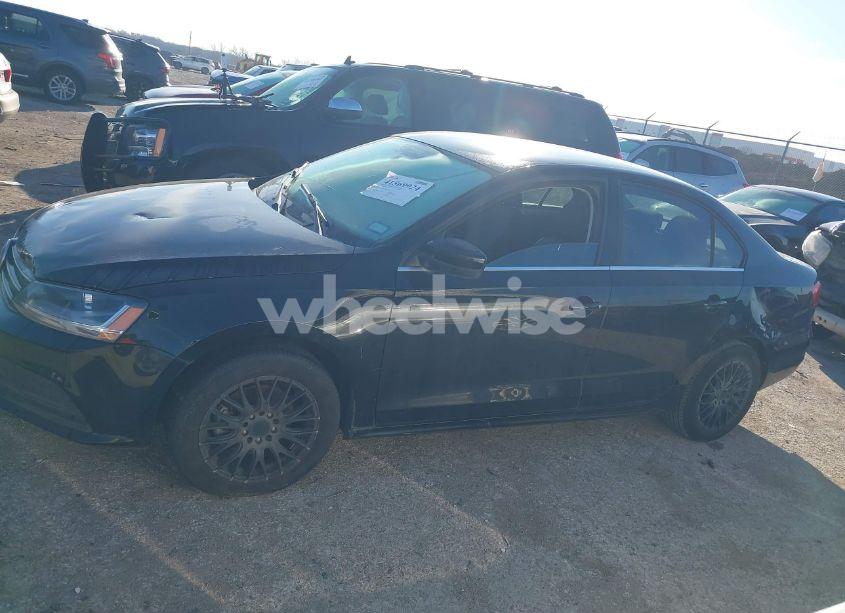 Photo 14 of 2017 Volkswagen Jetta 1.4T S (VIN 3VW2B7AJ3HM277203)