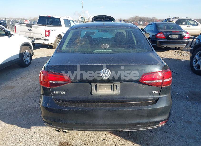 Photo 16 of 2017 Volkswagen Jetta 1.4T S (VIN 3VW2B7AJ3HM277203)