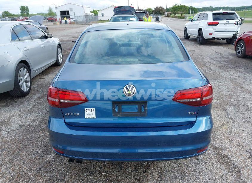 Photo 16 of 2017 Volkswagen Jetta 1.4T S (VIN 3VW2B7AJ3HM301970)