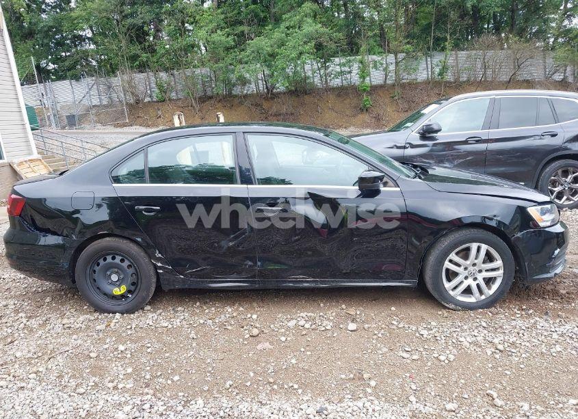 Photo 14 of 2017 Volkswagen Jetta 1.4T S (VIN 3VW2B7AJ3HM303198)