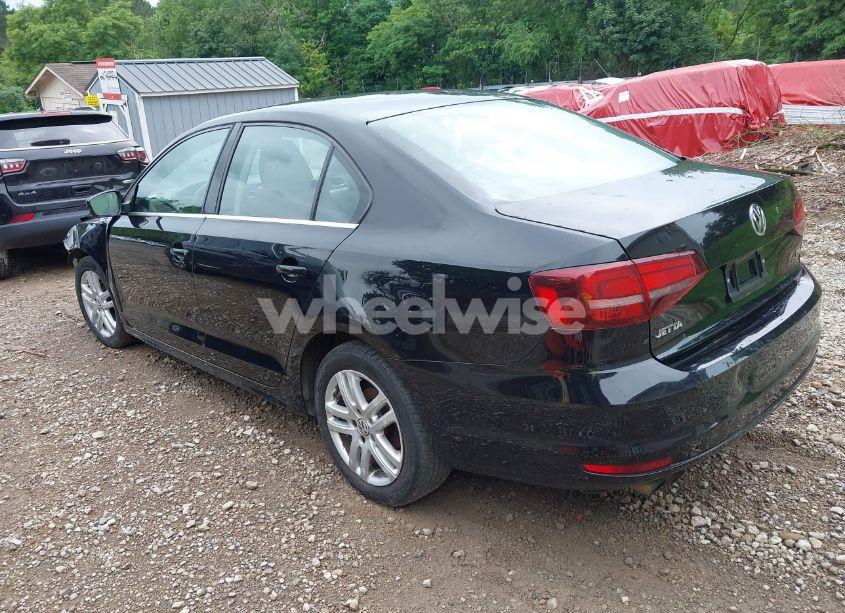 Photo 3 of 2017 Volkswagen Jetta 1.4T S (VIN 3VW2B7AJ3HM303198)