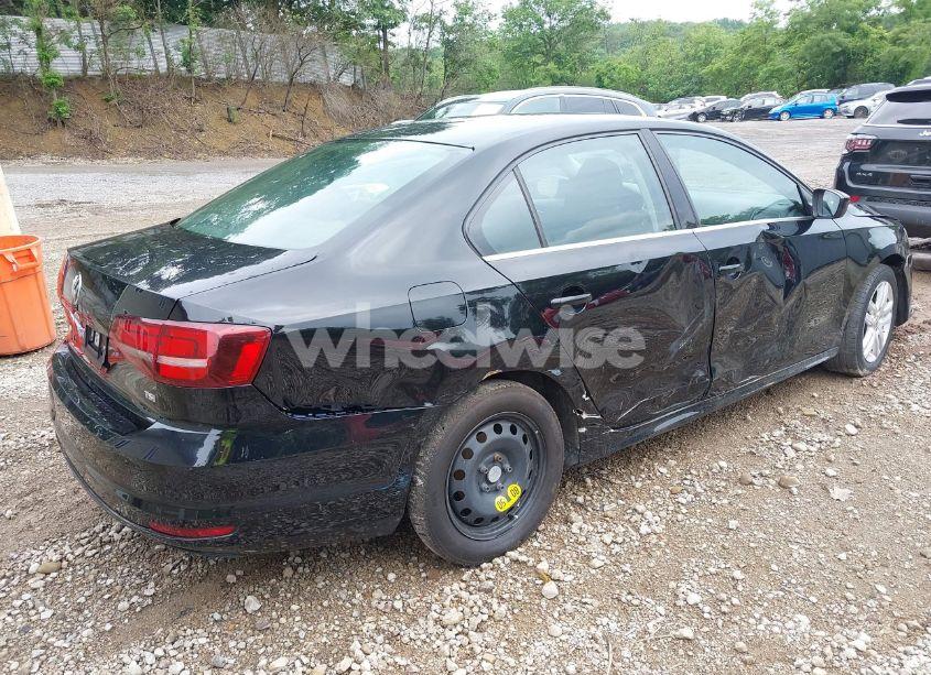 Photo 4 of 2017 Volkswagen Jetta 1.4T S (VIN 3VW2B7AJ3HM303198)